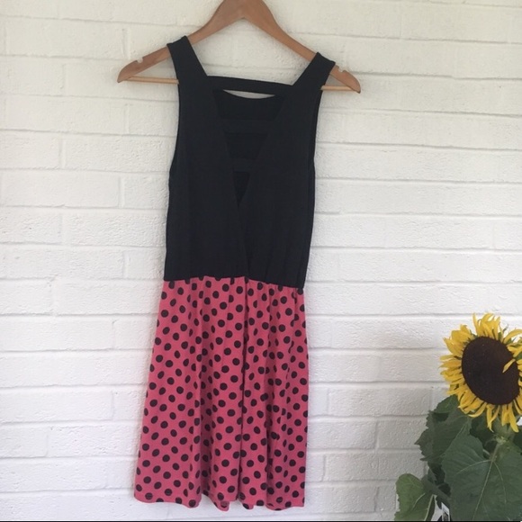 Open-back Minidress - Picture 3 of 4